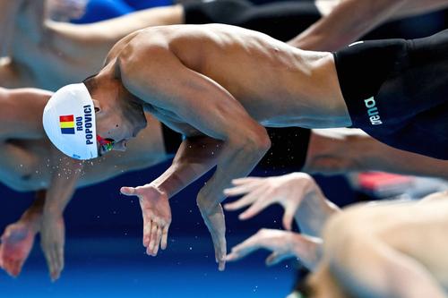 David Popovici, primul în serii la 200m liber, la Singapore/ foto: Imago Images