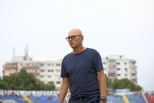 Leo Grozavu, antrenorul lui FC Botoșani, © FOTO: Ionuț Tabultoc/SPORT PICTURES