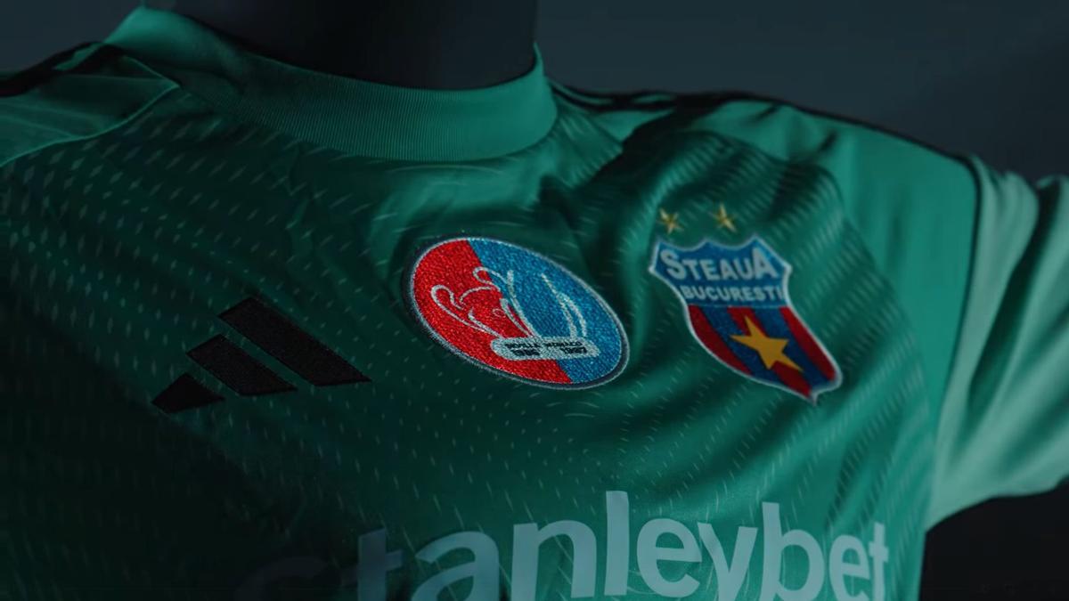 Steaua și-a prezentat oficial noile echipamente pentru sezonul 2025-2026: „Fiecare tricou poartă ceva din istoria noastră”