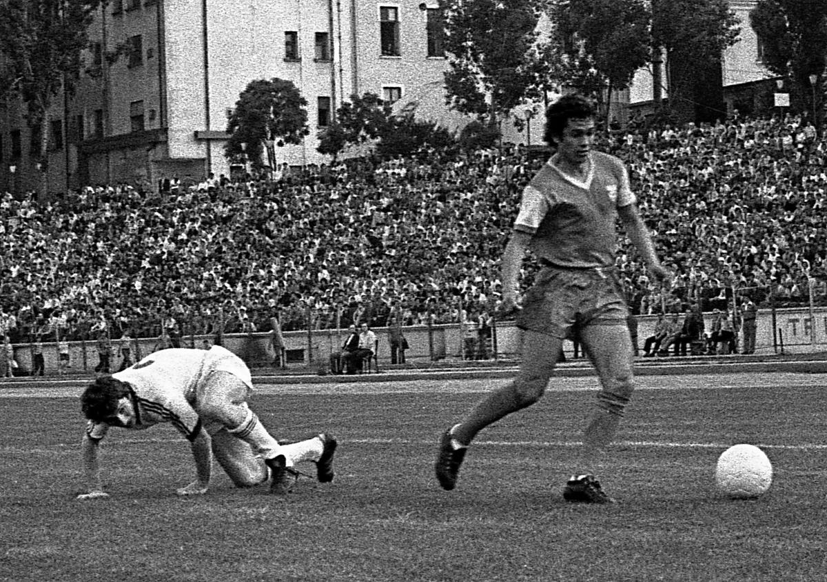 Lucescu - diverse la 80 ani - poze carieră