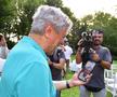 Mircea Lucescu, pe videocall cu Ionuț Lupescu. Foto: Cristi Preda (GSP)