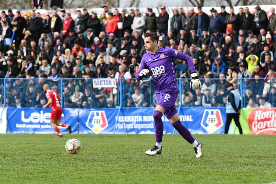 Surprizele lui Ionuț Chirilă la CS Dinamo » L-a adus pe omul care a înfruntat-o pe Manchester United + transfer de la „frații” din Superliga