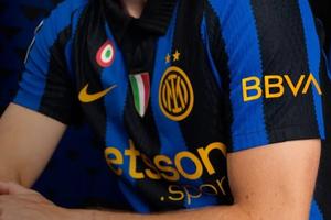Interul lui Cristi Chivu a dat lovitura! » S-a semnat cel mai mare acord de sponsorizare din fotbalul european