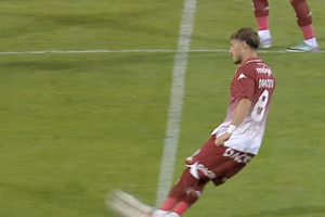 Scandalizat de noua modă de a începe meciul în Superliga: „Terminați cu prostiile astea! Ce copiați? Prostia?!”
