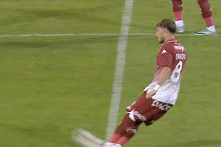 Scandalizat de noua modă de a începe meciurile în Superliga: „Băi, băieți, terminați cu prostiile astea! Ce copiați? Prostia?!”