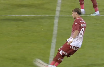 Scandalizat de noua modă de a începe meciurile în Superliga: „Băi, băieți, terminați cu prostiile astea! Ce copiați? Prostia?!”