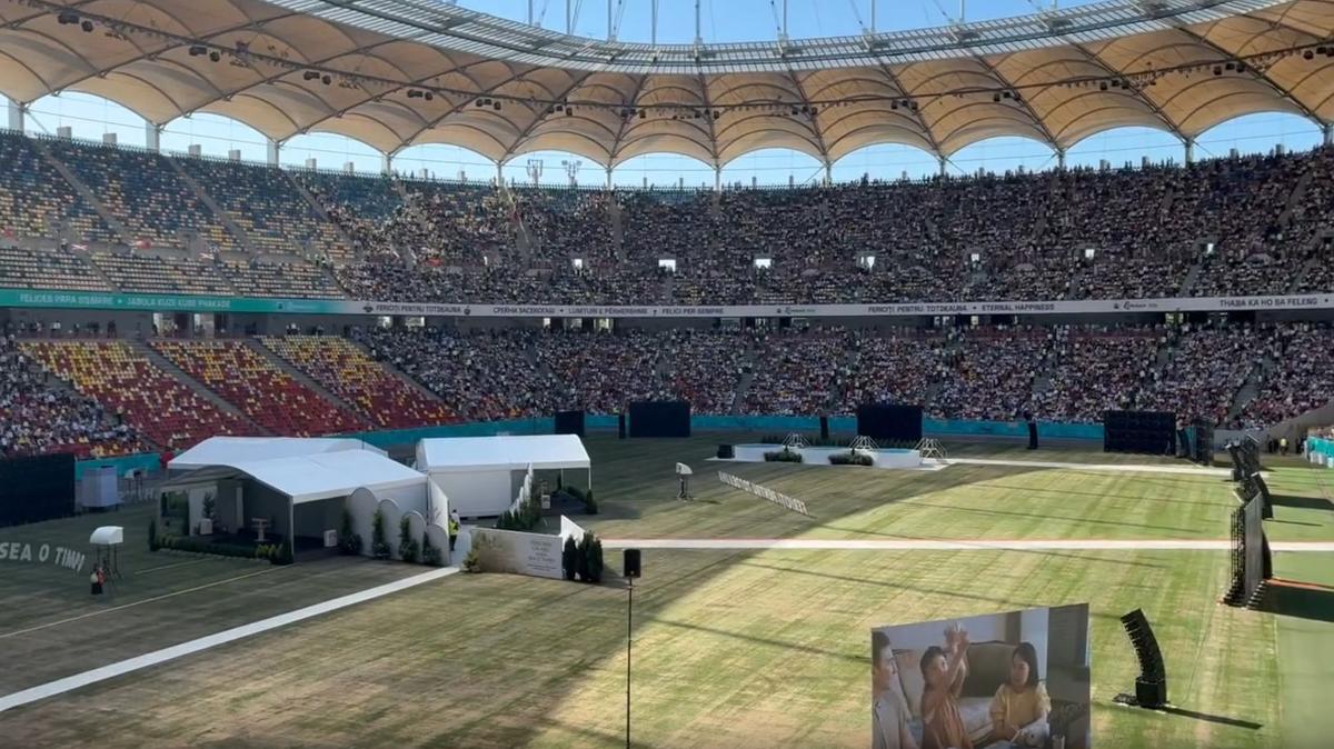 60.000 de persoane pe Arena Națională la un eveniment al Martorilor lui Iehova
