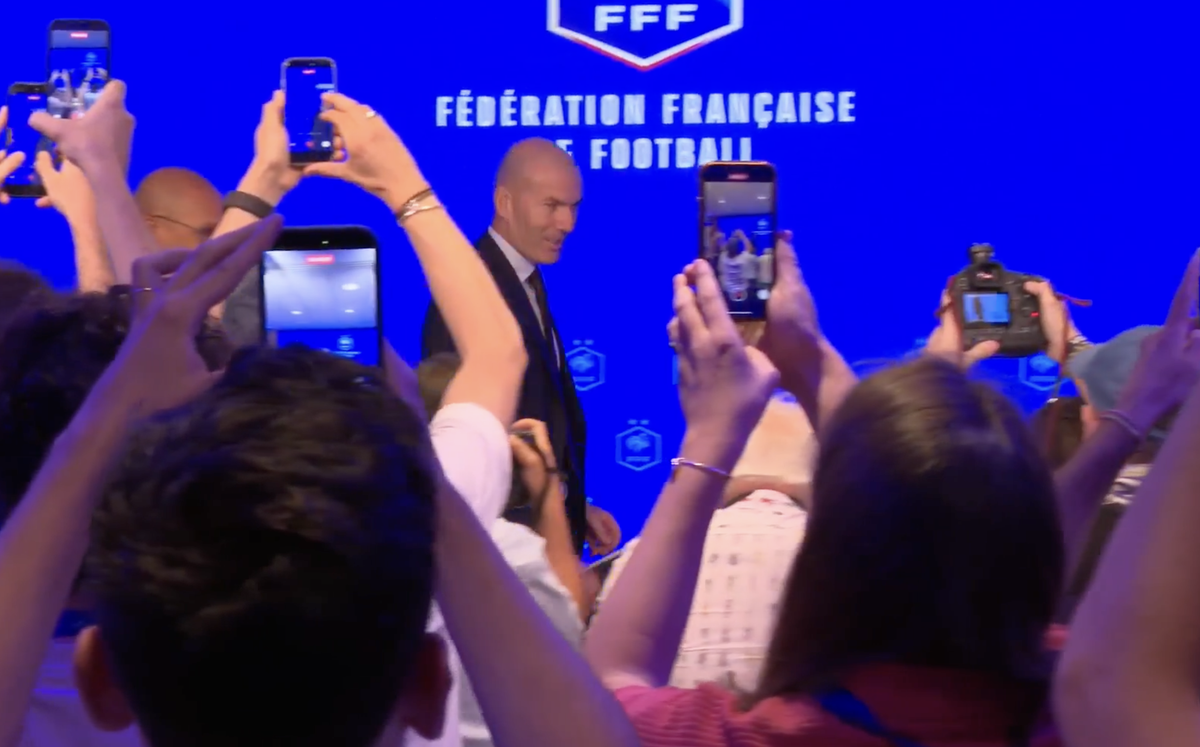 Zinedine Zidane, la prezentarea ca selecționer al Franței: „Voi face lucrurile altfel decât Deschamps. Zidane e Zidane”