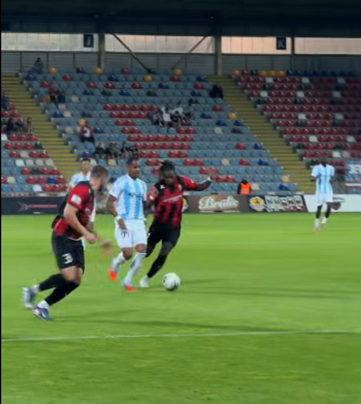 Cu 48 de ore înainte de Auda - FCSB, patru foști jucători din Superligă au evoluat într-un meci dramatic din Conference League, pe aceeași arenă