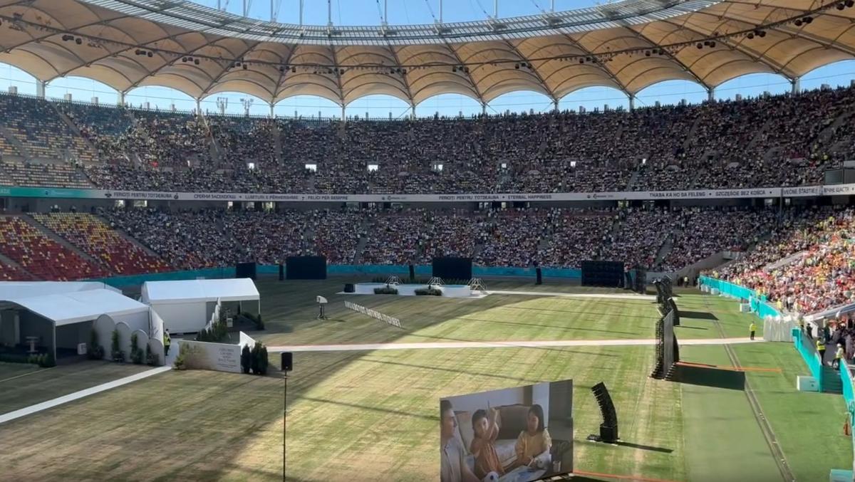 60.000 de oameni au umplut Arena Națională! Imaginile de la București s-au viralizat abia acum