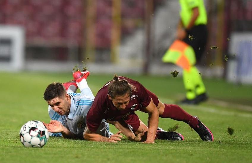 Ciprian Deac (dreapta), în CFR Cluj - Dinamo Zagreb 2-2, 5-6 d.p.