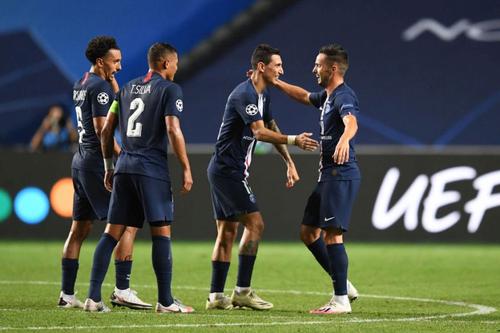 PREMIER LEAGUE. Thiago Silva (35 de ani, fundaș central), fostul căpitan al lui PSG, a fost prezentat oficial de Chelsea.