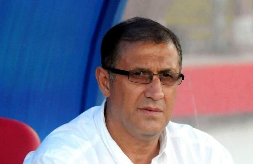 CS Universitatea Craiova a fost eliminată de Lokomotiv Tbilisi (Georgia), scor 1-2, în turul 1 preliminar al Europa League. Legendă a fotbalului românesc, Rodion Cămătaru (62 de ani) a taxat strategia oltenilor din această vară.