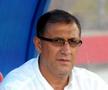CS Universitatea Craiova a fost eliminată de Lokomotiv Tbilisi (Georgia), scor 1-2, în turul 1 preliminar al Europa League. Legendă a fotbalului românesc, Rodion Cămătaru (62 de ani) a taxat strategia oltenilor din această vară.