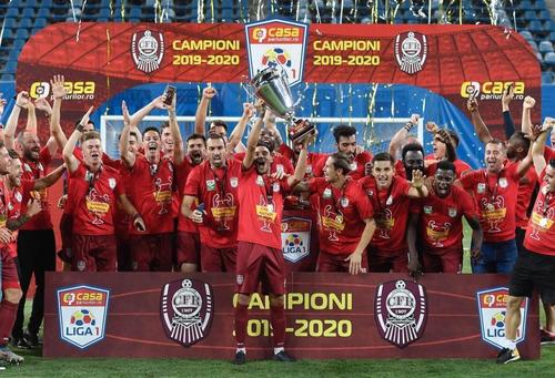 Cosmin Contra a revenit la Dinamo și caută întăriri. După ce s-a înțeles cu atacantul Adam Nemec (34 de ani), „Guriță” a pus ochii și pe Denis Ciobotariu (22, stoper), jucătorul lui CFR Cluj.