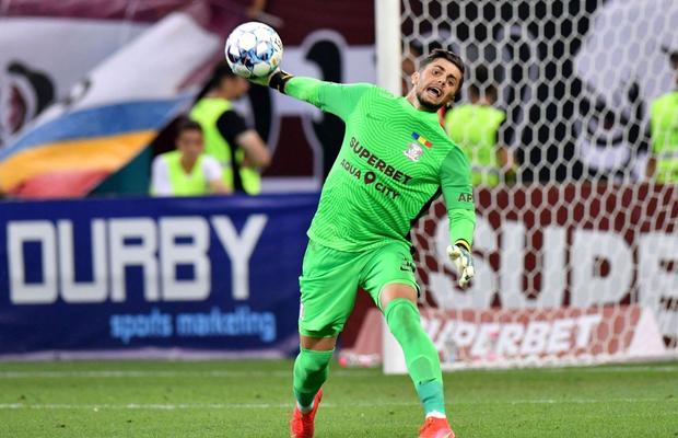 Câte minute trebuie să mai reziste portarul Rapidului fără gol primit ca să bată recordul Ligii 1