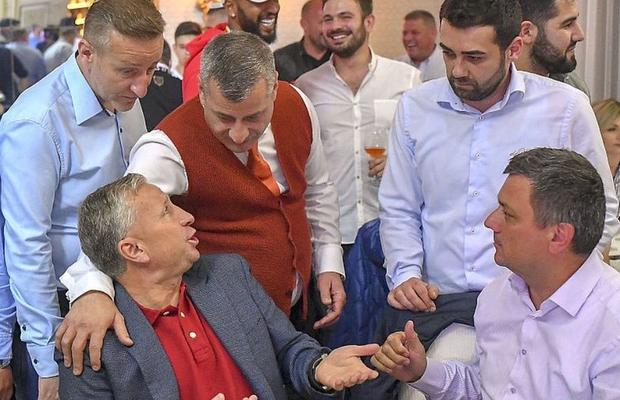 Negocieri dure între Dan Petrescu și CFR » De ce nu a semnat „Bursucul” până acum