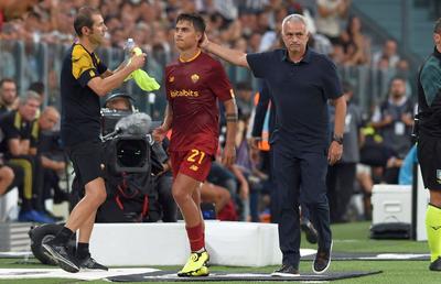 Jose Mourinho, furios la derby-ul cu Juventus: „Mi-e rușine că sunt antrenorul vostru!”
