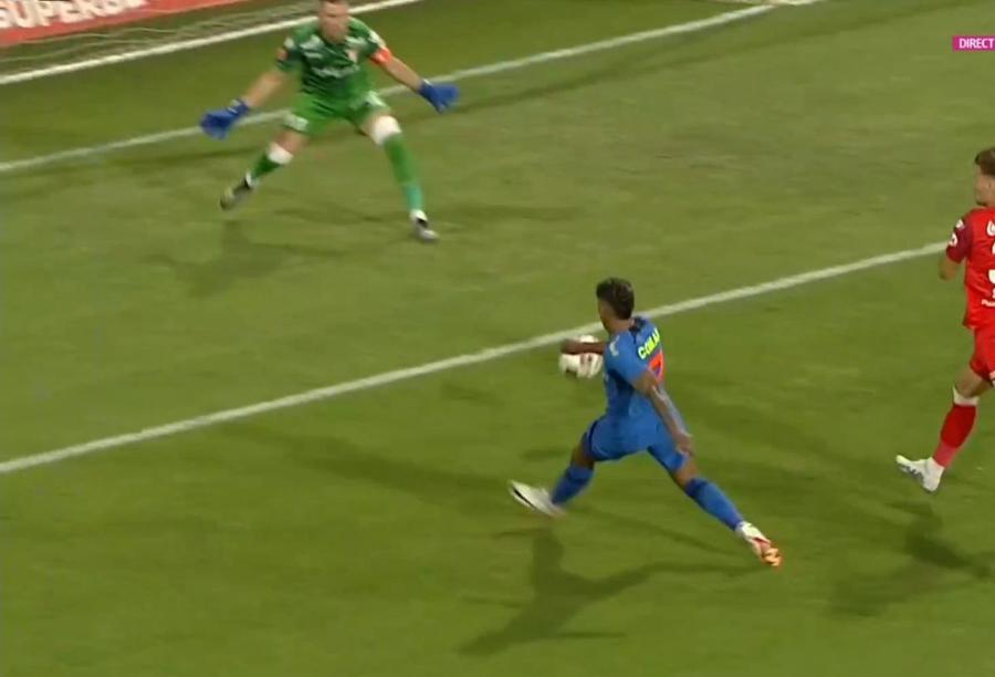 FOTO: Captură TV @Digi Sport 1 UTA i-a luat și punctele, și vedetele! FCSB, prima înfrângere a sezonului, într-un meci încheiat în 9! Clasamentul ACUM