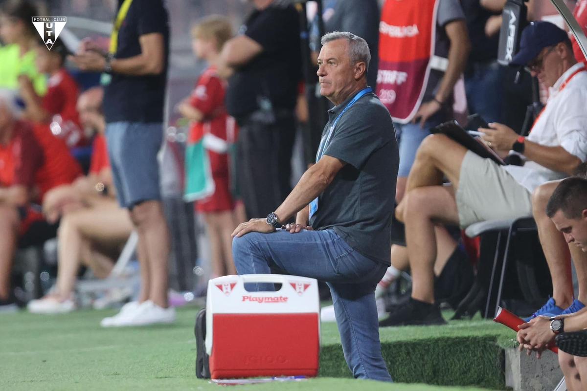 Darius Olaru a ieșit la atac după eșecul cu UTA: „Știm de ce a dat penalty! Știm cine era în camera VAR”