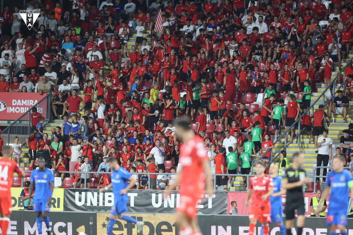 Mihai Stoica, răbufnire după penalty-ul dictat cu VAR în UTA - FCSB: „A început treaba!” + fază asemănătoare reclamată de oaspeți