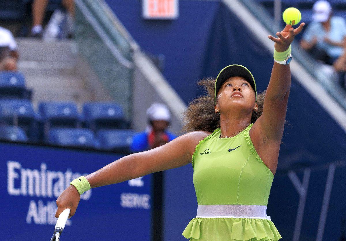 Naomi Osaka, copleșită de lacrimi după victoria cu Jelena Ostapenko din primul tur de la US Open