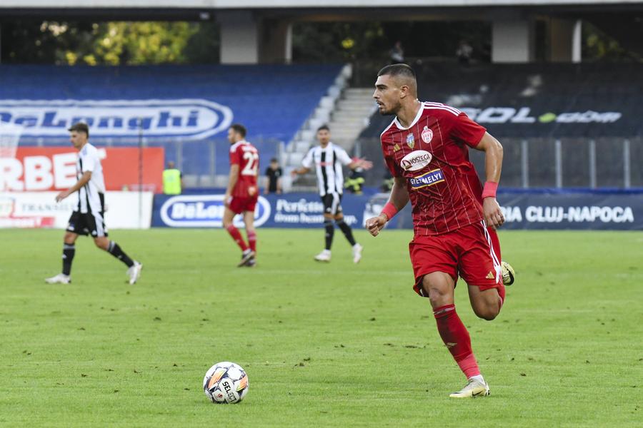 Denis Ciobotariu Rapid a făcut prima achiziție din 2025 » Jucătorul din Superliga a semnat! Gazeta a aflat toate detaliile contractului