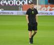 FCSB - Aberdeen, imagini de la încălzire. FOTO: Ionuț Iordache