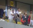Ce a făcut Gigi Becali, la pauza partidei dintre FCSB și Aberdeen // foto: Ionuț Iordache