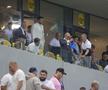 Ce a făcut Gigi Becali, la pauza partidei dintre FCSB și Aberdeen // foto: Ionuț Iordache