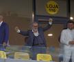 Gigi Becali a făcut show la lojă: patronul roș-albaștrilor a dansat ca Borcea // foto: Ionuț Iordache (GSP)