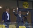 Ce a făcut Gigi Becali, la pauza partidei dintre FCSB și Aberdeen // foto: Ionuț Iordache