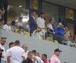 Ce a făcut Gigi Becali, la pauza partidei dintre FCSB și Aberdeen // foto: Ionuț Iordache
