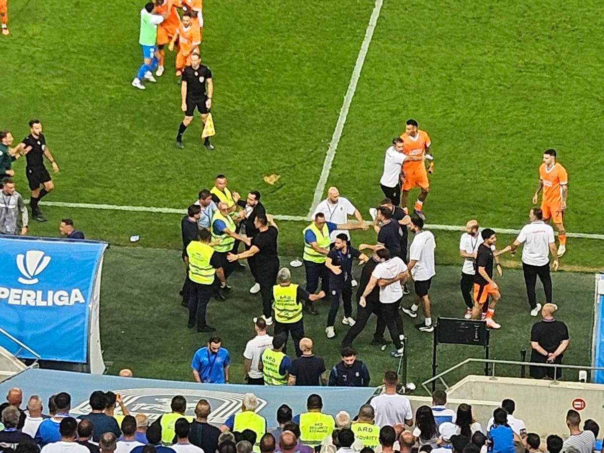 Crainicul Universității Craiova, eliminat la duelul cu Basaksehir