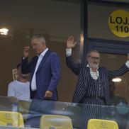 Ce a făcut Gigi Becali, la pauza partidei dintre FCSB și Aberdeen // foto: Ionuț Iordache