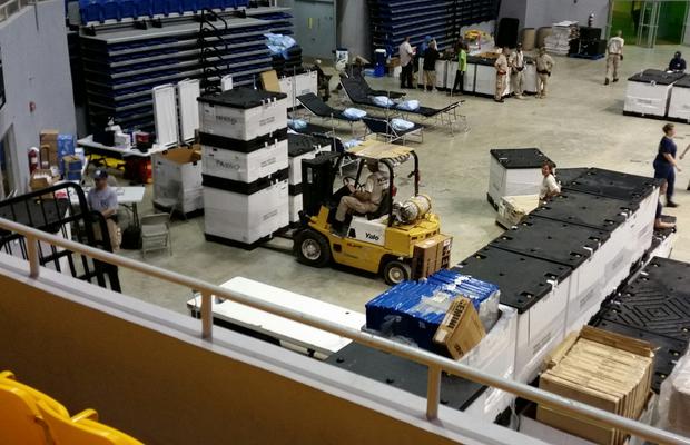 Stivuitorul electric vs. cel pe combustibil - Principalele diferențe în manevrabilitate, durabilitate și eficientizarea procesului logistic