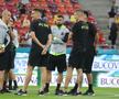 FCSB - Aberdeen, imagini de la încălzire. FOTO: Ionuț Iordache