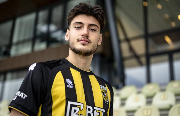 Here we go! Adrian Mazilu a acceptat oferta și semnează cu Dinamo » Când va fi prezentat