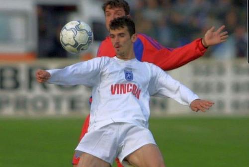 Cosmin Bărcăuan pe vremea când juca în tricoul Craiovei