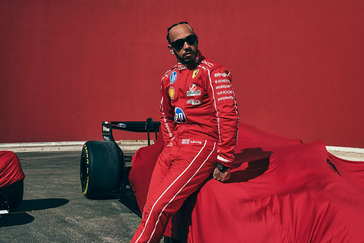 Costume și mașini speciale pentru piloții Ferrari la Marele Premiu al Italiei