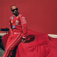 Costume și mașini speciale pentru piloții Ferrari la Marele Premiu al Italiei // FOTO: facebook @Scuderia Ferrari HP