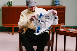 Manchester City își îmbracă vedetele cu inteligența artificială