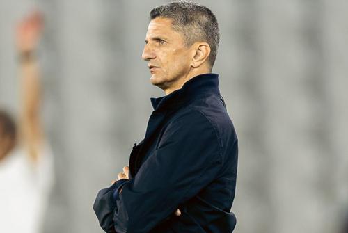 Răzvan Lucescu a început perfect în Qatar// foto: X @Al Sadd
