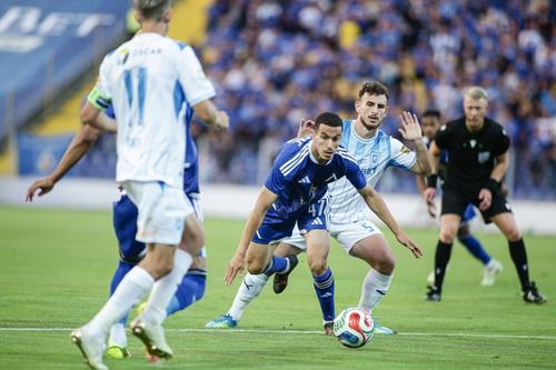 Anzor, cu numărul 5 / FOTO: Imago