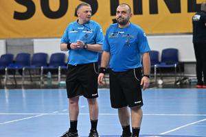 FRH i-a sancționat drastic pe arbitrii din duelul Gloria Bistrița – CSM București: „Greșita aplicare a regulilor de joc”