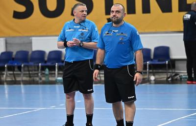 FRH i-a sancționat drastic pe arbitrii din duelul Gloria Bistrița – CSM București: „Greșita aplicare a regulilor de joc”