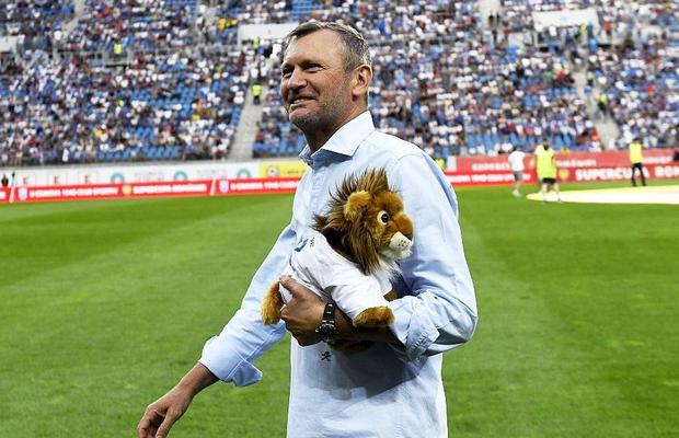 CS UNIVERSITATEA CRAIOVA // Mihai Rotaru l-ar fi dat afară pe Gică Craioveanu!