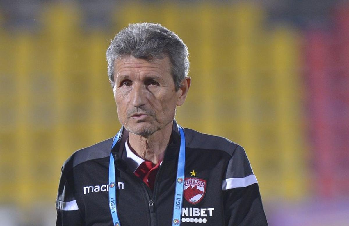DINAMO - UTA 0-1. VIDEO „Alb-roșiii”, urmăriți de fostul antrenor » Concluziile lui Gigi Mulțescu: „Mai sunt și sincope”