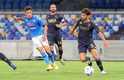 Focar de COVID-19 în Serie A » Genoa a anunțat un număr imens de cazuri