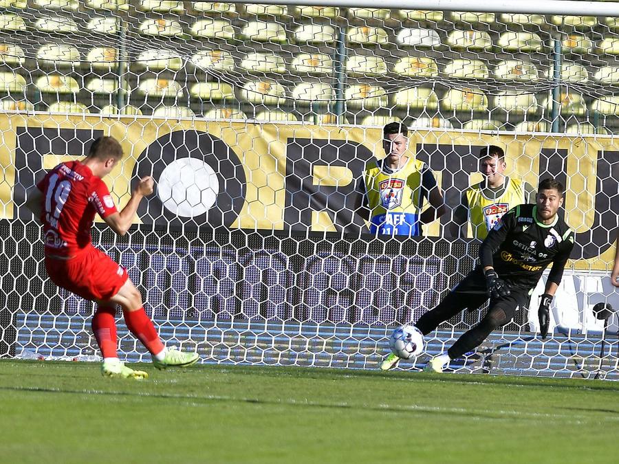 Fostul dinamovist Daniel Popa, acum sub culorile Chindiei, este ultimul în ordine cronologică pe lista celor care au ratat penalty în actuala ediție de campionat Arta de a rata penalty-uri